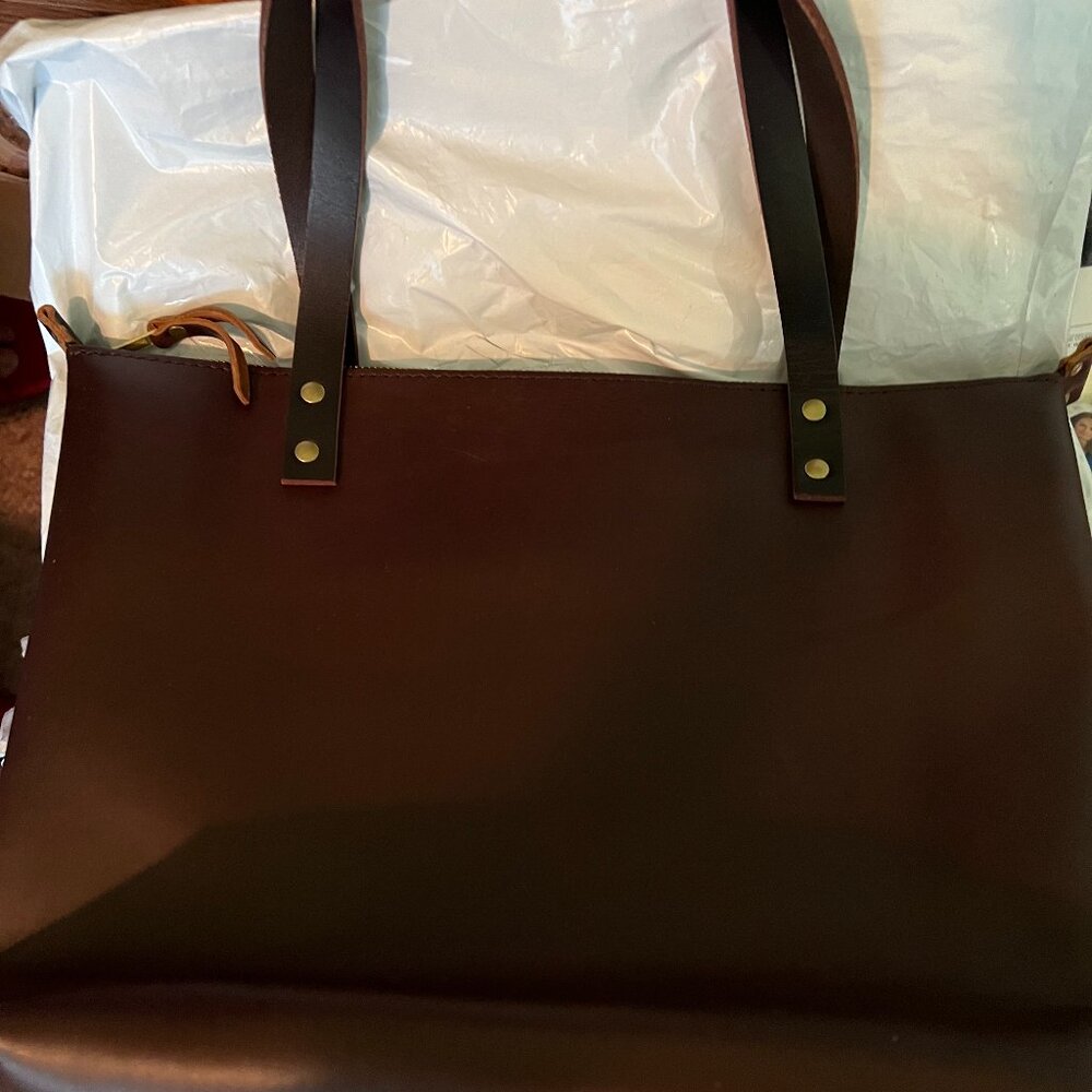 Portland leather co medium zipper purse